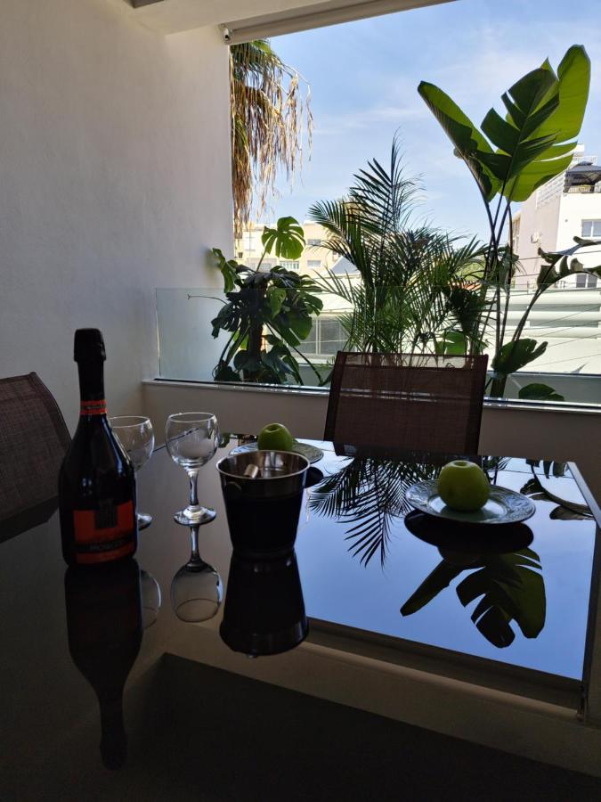 Carisa Deluxe Apartment With Jacuzzi Larnaka Exterior foto