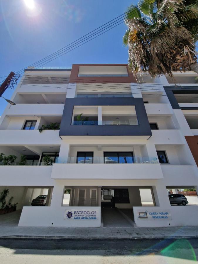 Carisa Deluxe Apartment With Jacuzzi Larnaka Exterior foto